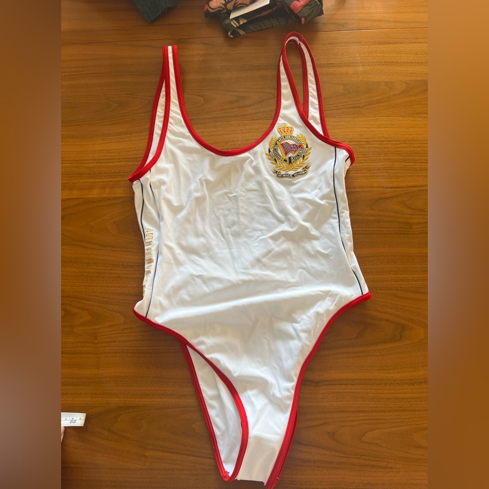 GUESS Baywatch Style One Piece Swimsuit L NWT - Picture 2 of 9